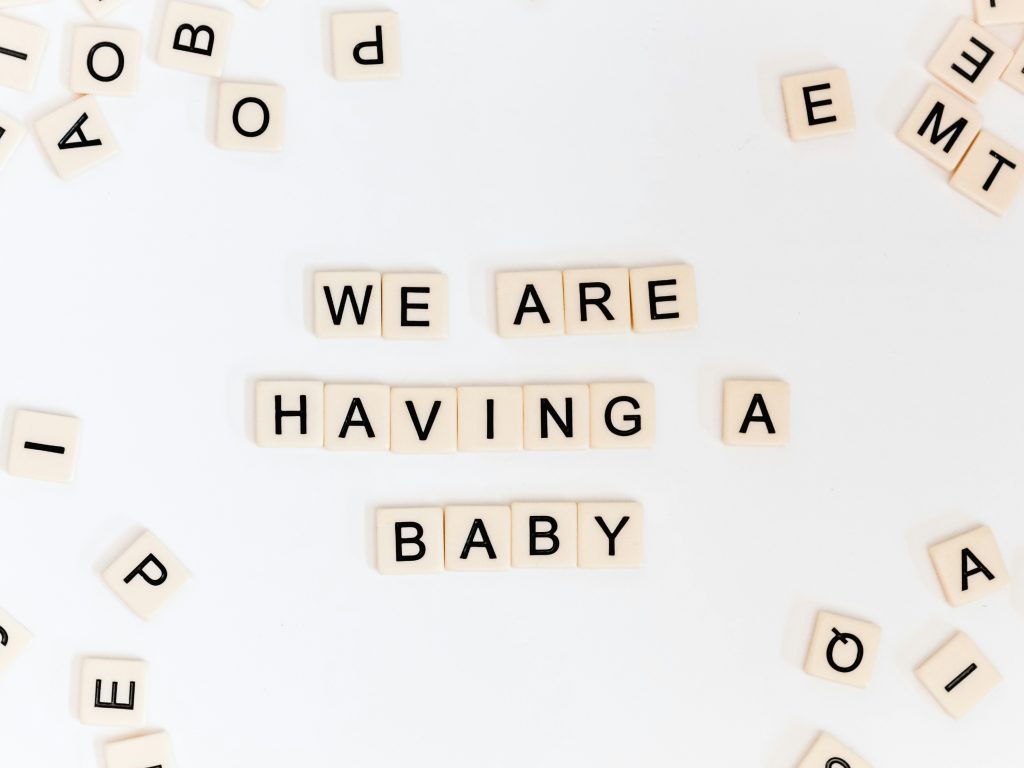 we are having a baby en lettre